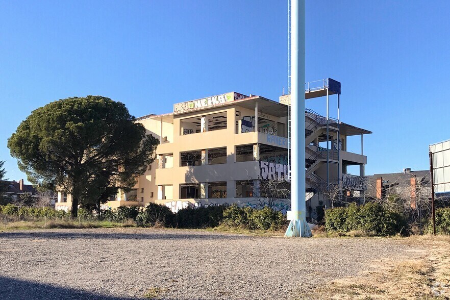 Calle Monte Verde, 17, Las Rozas de Madrid, Madrid for sale - Building Photo - Image 2 of 3