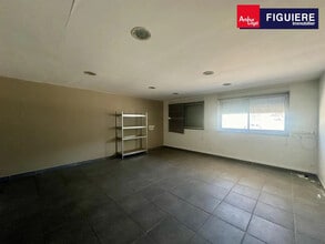 705 Avenue De L'Europe, Saint-Cannat for lease Building Photo- Image 2 of 2