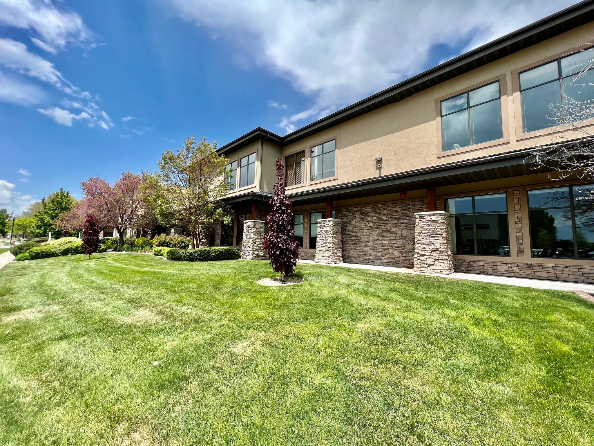 912 W Baxter Dr, South Jordan, UT for lease Building Photo- Image 1 of 10