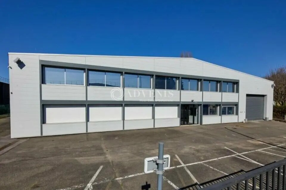 Flex in Morangis for sale Building Photo- Image 1 of 5