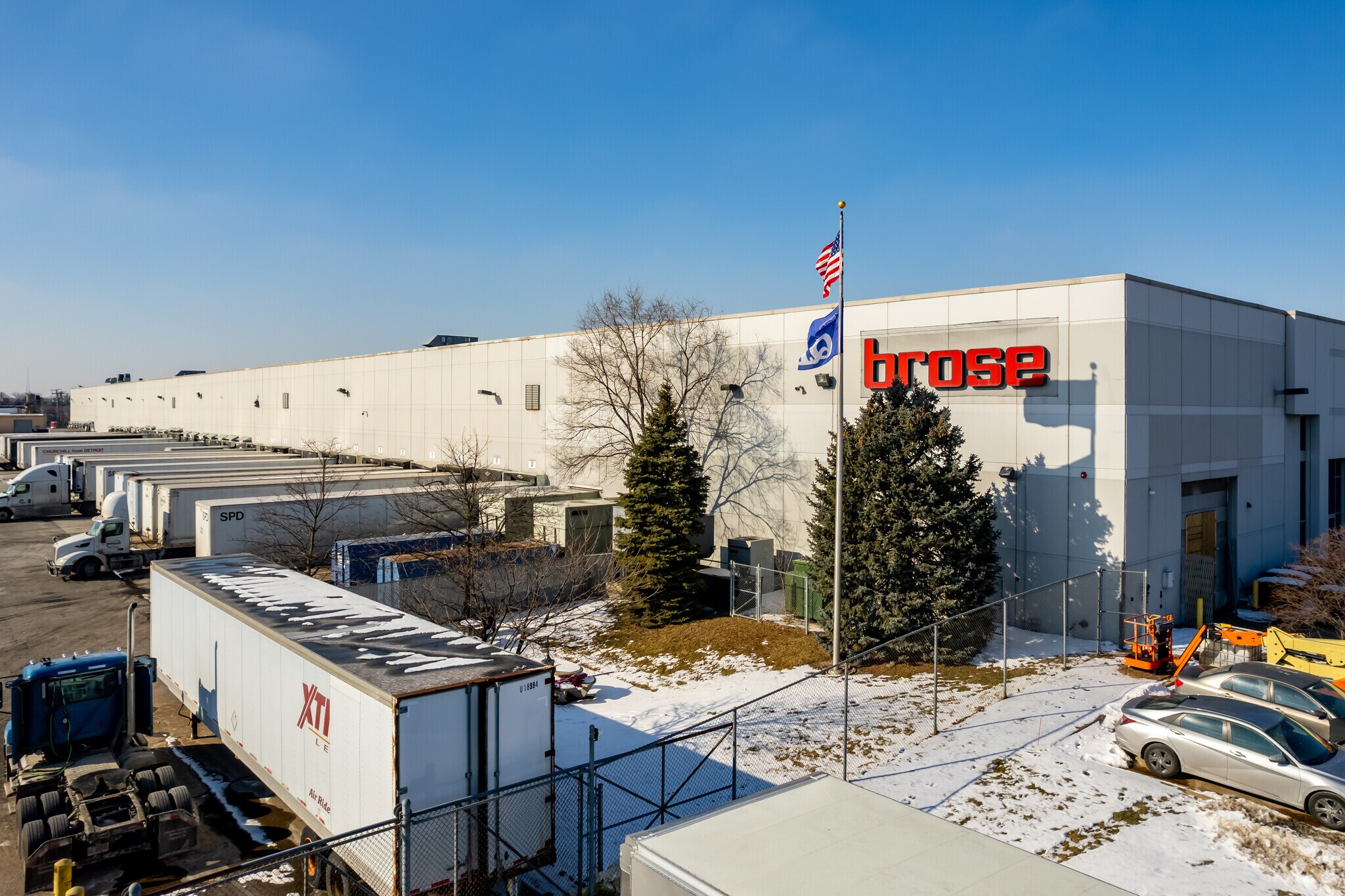 25295 Guenther Dr, Warren, MI for sale Primary Photo- Image 1 of 1