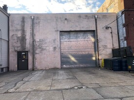 Floral Park Warehouse - Warehouse