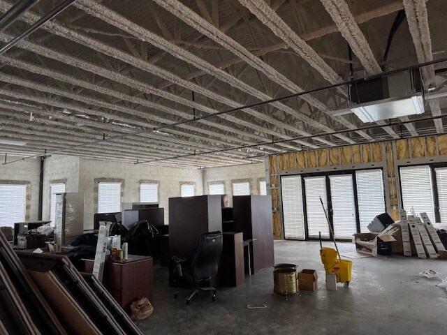 825 Ballough Rd, Daytona Beach, FL for lease Interior Photo- Image 1 of 5