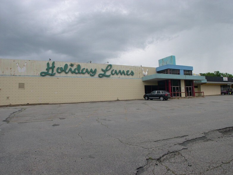 1027 W Kearney St, Springfield, MO for sale - Building Photo - Image 1 of 1