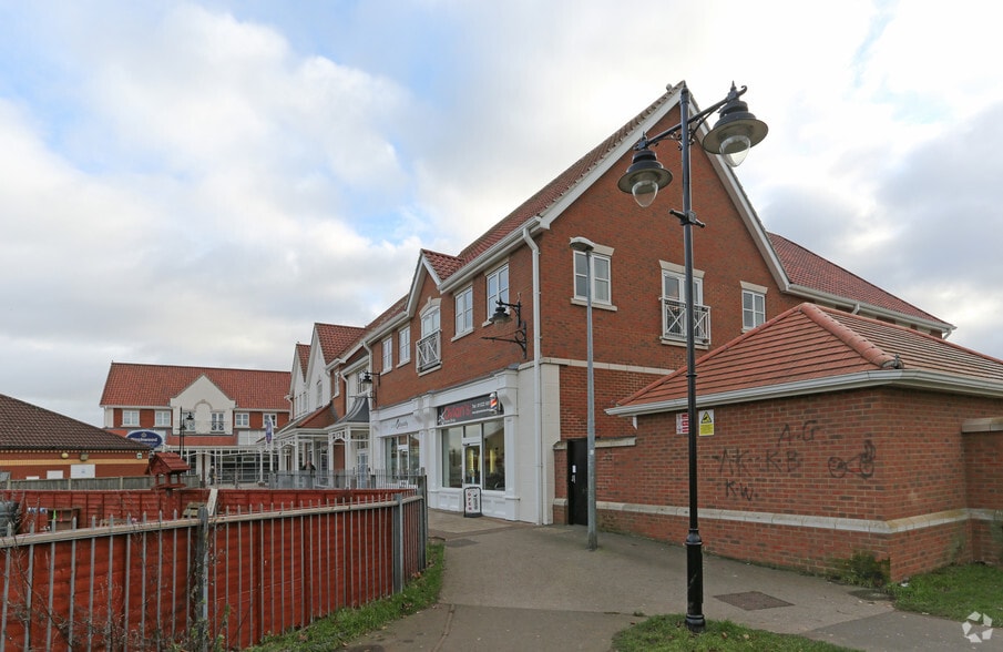 Birchwood Ave, Lincoln for lease - Building Photo - Image 3 of 10