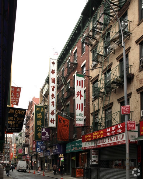 12-14 Pell St, New York, NY for lease - Primary Photo - Image 1 of 2