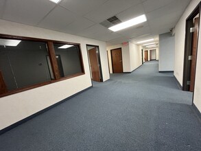 1100 9th St, Vienna, WV for lease Building Photo- Image 1 of 8