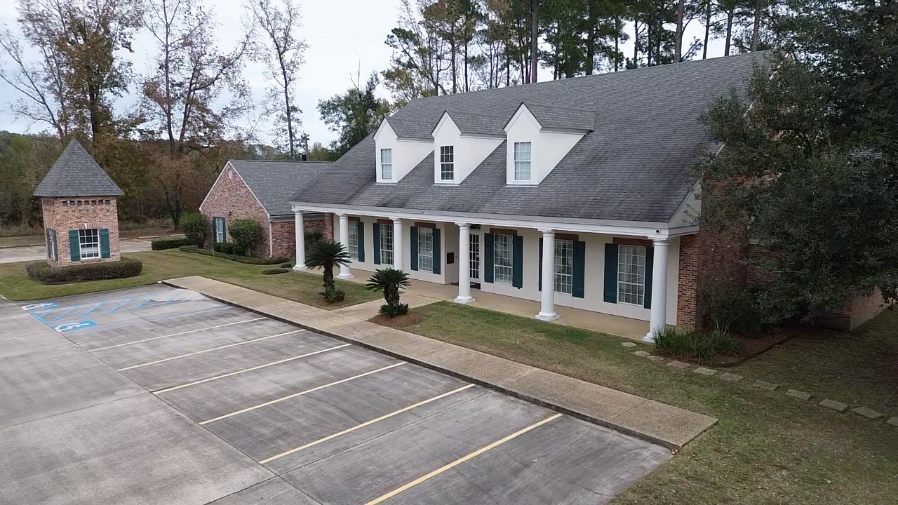 2552 Highway 964, Saint Francisville, LA for lease Building Photo- Image 1 of 12