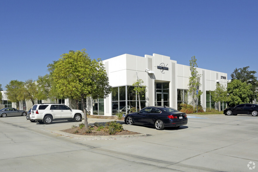 27955 Smyth Dr, Valencia, CA for lease - Building Photo - Image 2 of 5