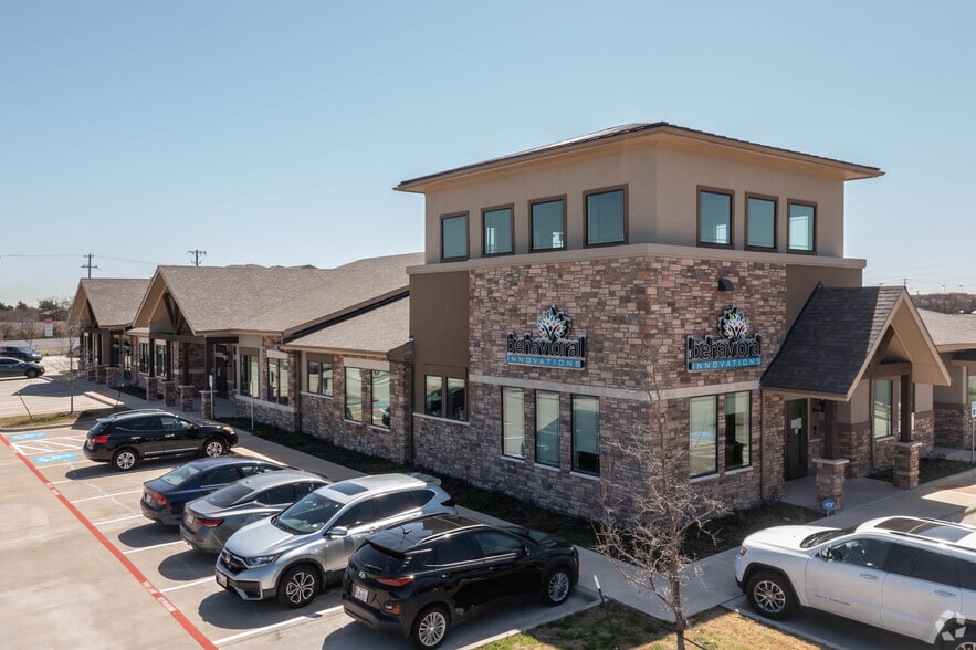 5706 Rowlett Rd, Rowlett, TX for lease - Building Photo - Image 1 of 5