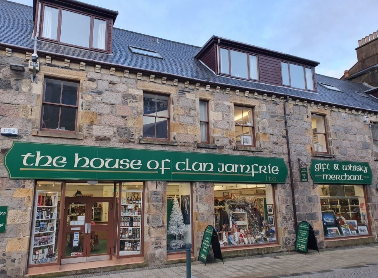 129 High St, Fort William for sale Primary Photo- Image 1 of 1