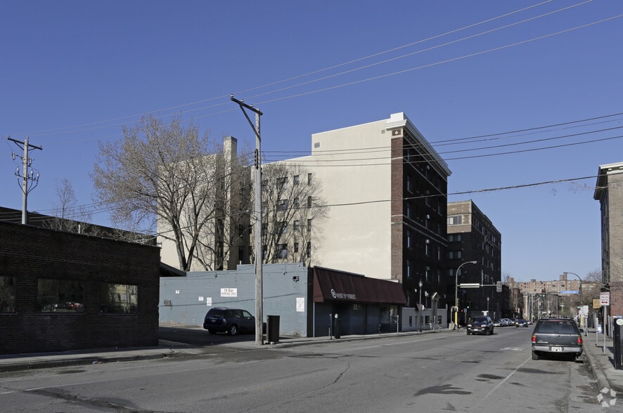 1501 Lasalle Ave, Minneapolis, MN for sale - Building Photo - Image 2 of 11