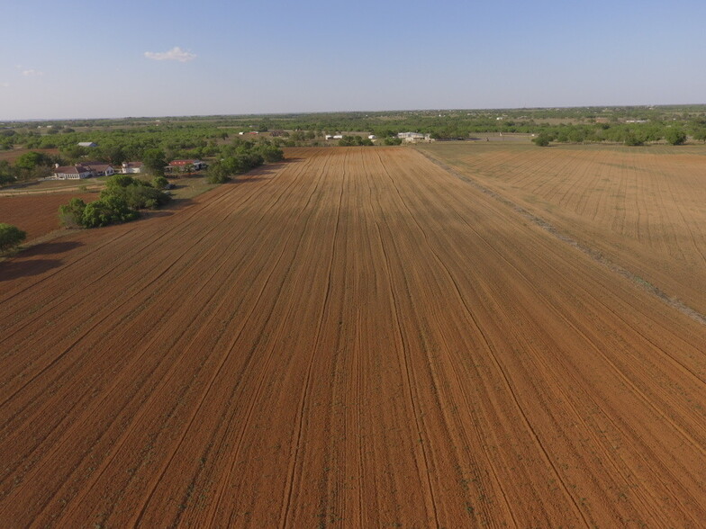 12296 La Vernia rd, Adkins, TX for sale - Building Photo - Image 3 of 6