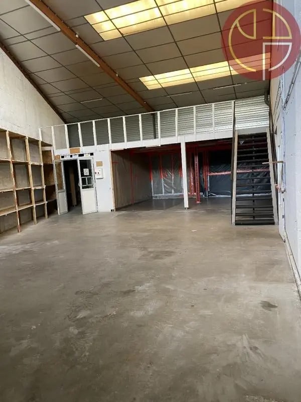 Industrial in Toulouse for lease Interior Photo- Image 1 of 11