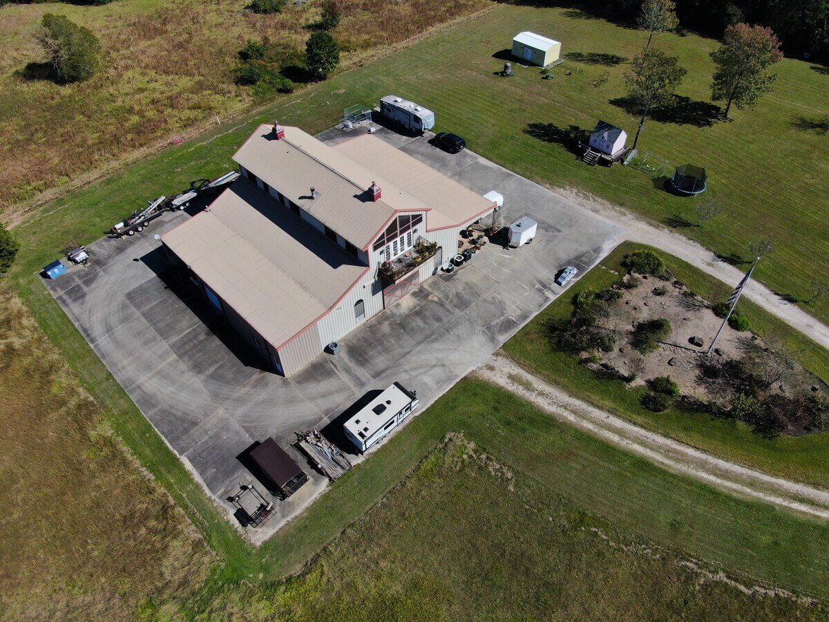 10890 FM 830 Rd, Willis, TX 77318