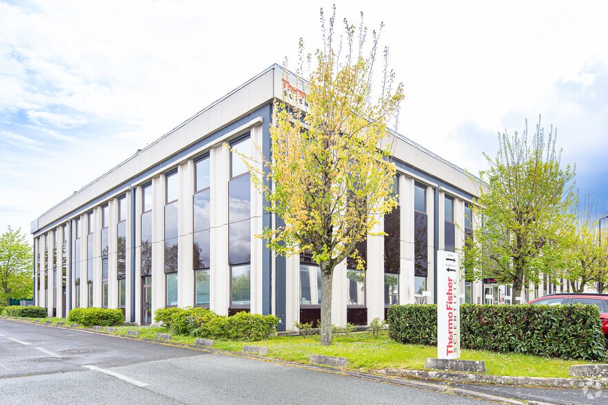 16 Avenue Du Québec, Villebon-sur-Yvette for lease - Primary Photo - Image 1 of 2