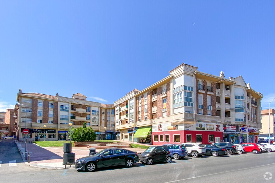 Retail in Majadahonda, Madrid for lease - Building Photo - Image 3 of 4