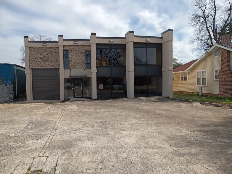 2611 Clinton Ave W, Huntsville, AL for lease - Building Photo - Image 2 of 14