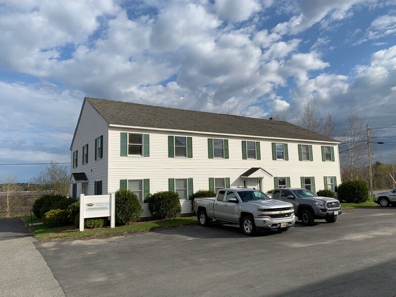 43 Acme Rd, Brewer, ME 04412