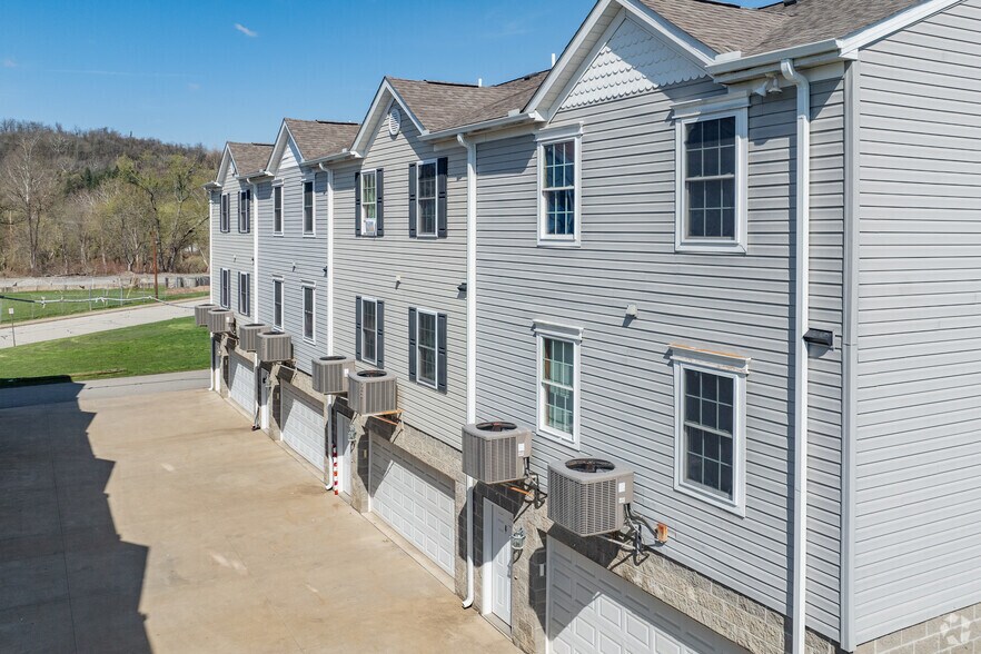 54 Temperance Way, California, PA for sale - Primary Photo - Image 1 of 4