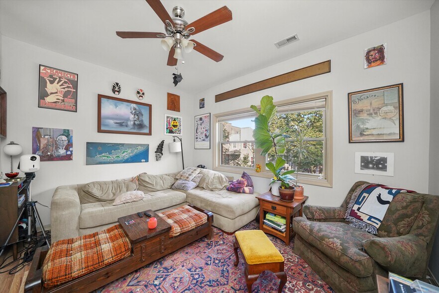 3501 W Palmer St, Chicago, IL for sale - Building Photo - Image 3 of 26