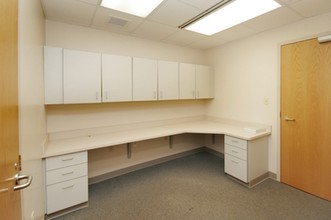 3600 SW Capital Ave, Battle Creek, MI for lease Interior Photo- Image 2 of 11