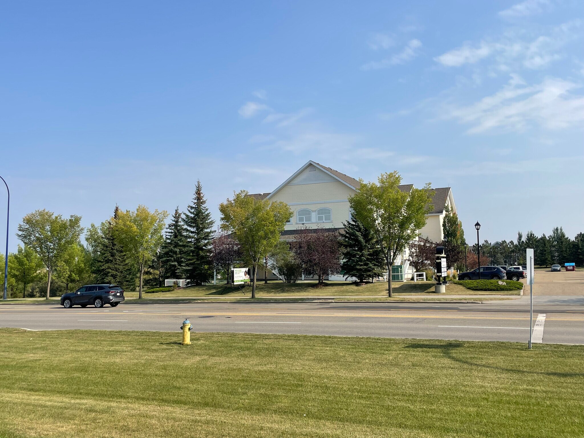 1207 91 St SW, Edmonton, AB for lease Interior Photo- Image 1 of 7
