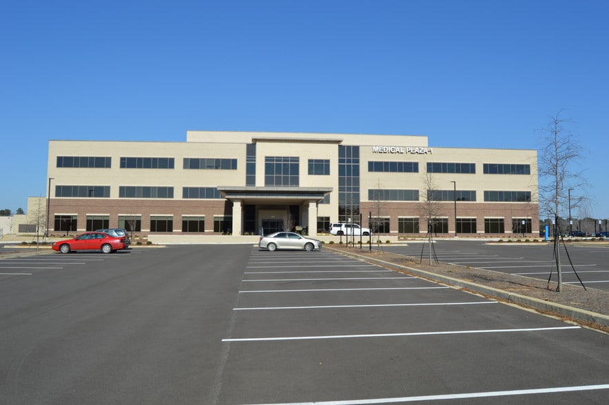 100 Baptist Memorial Cir, Oxford, MS for sale - Building Photo - Image 1 of 1