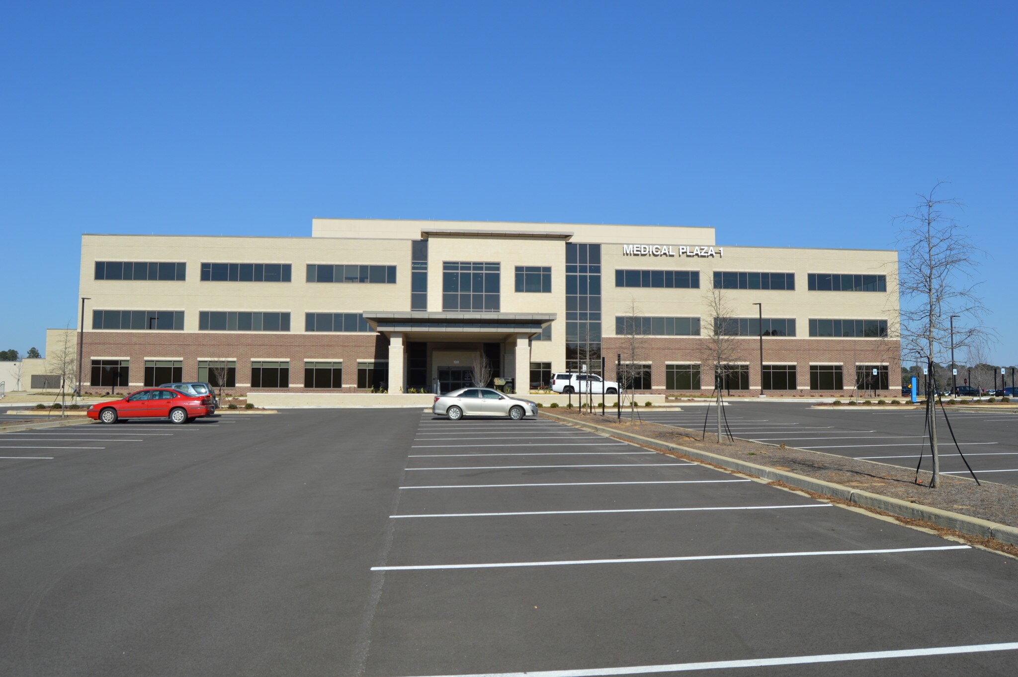 100 Baptist Memorial Cir, Oxford, MS for sale Building Photo- Image 1 of 1