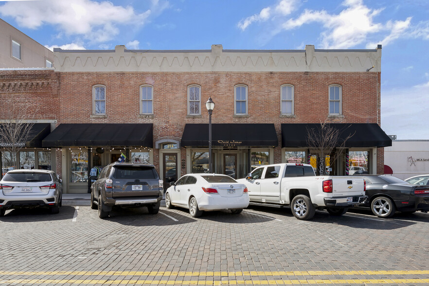 202-216 S 1st St, Rogers, AR for lease - Building Photo - Image 1 of 19