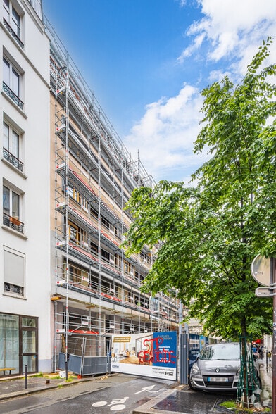 12 Rue Versigny, Paris for lease - Primary Photo - Image 1 of 2