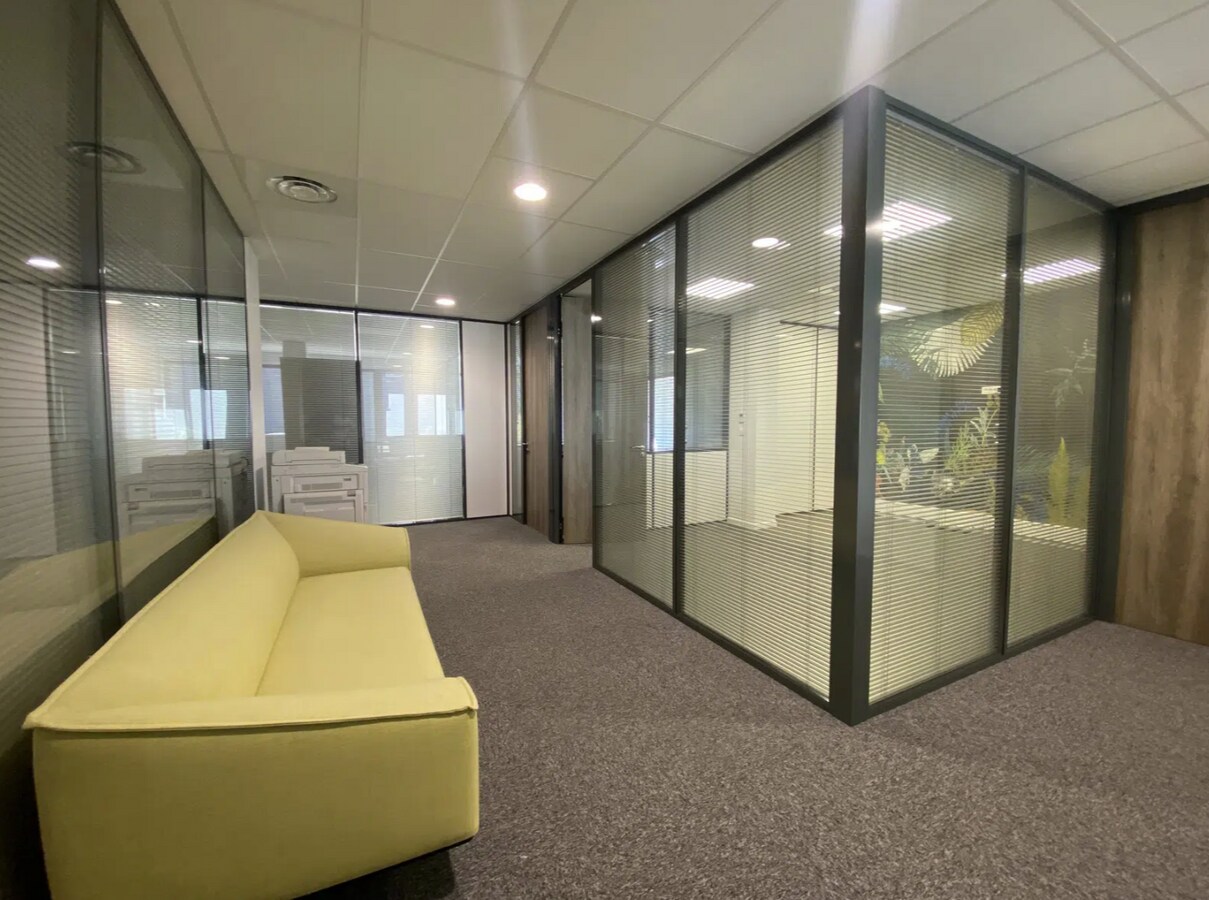 Lyon, RHO 69009 - Unit 1 - - Interior Photo - Image 1 of 5