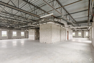 1961 SW Park Pl, Port Saint Lucie, FL for lease Interior Photo- Image 1 of 4