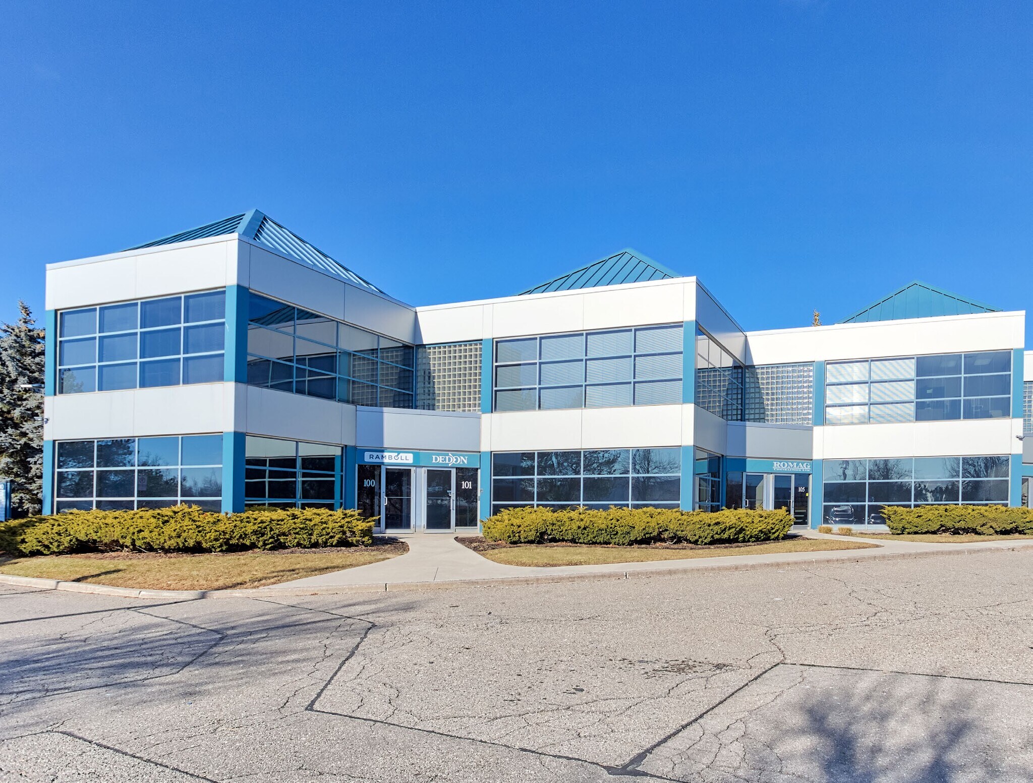 2420 Meadowpine Blvd, Mississauga, ON for lease Building Photo- Image 1 of 6