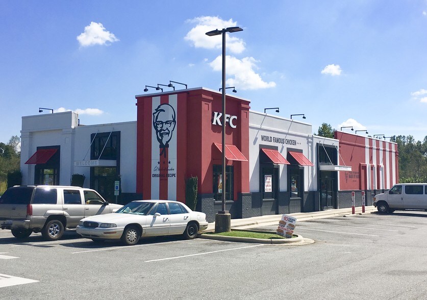 1916 E Main St, Lincolnton, NC for sale - Building Photo - Image 1 of 1