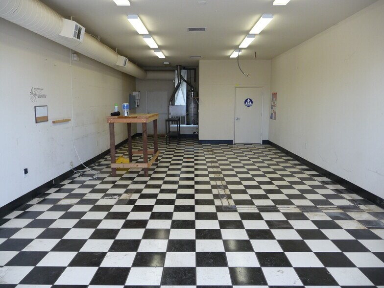 20008 Meekland Ave, Hayward, CA for lease - Interior Photo - Image 2 of 13