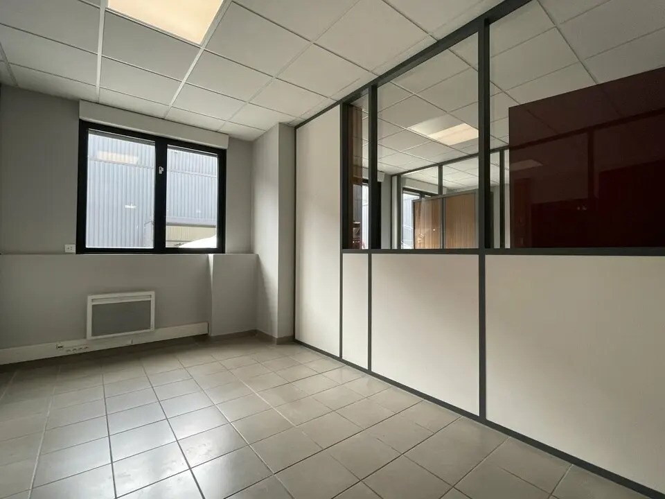 Office in Le Havre for lease Building Photo- Image 1 of 2