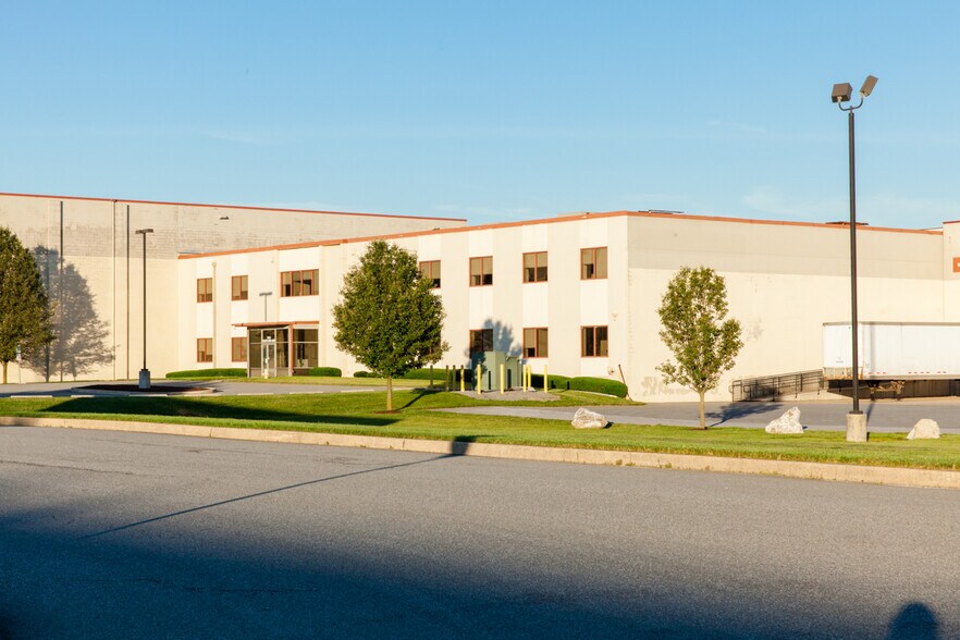 1100 N Sherman St, York, PA 17402 Center Point Business Center