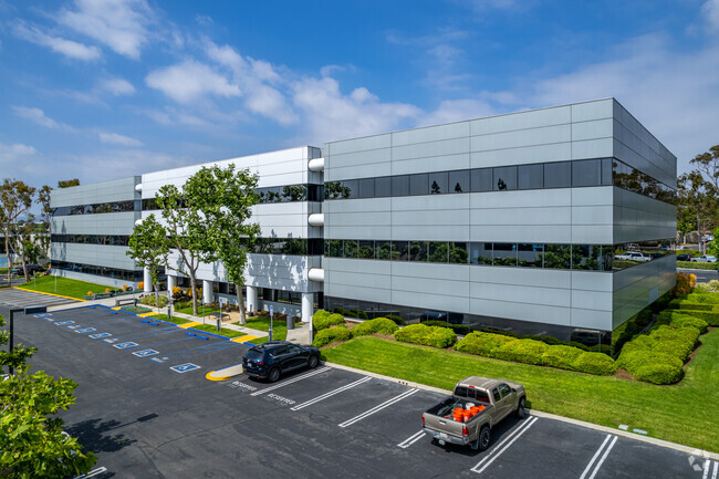 More details for 15707 Rockfield Blvd, Irvine, CA - Office for Lease