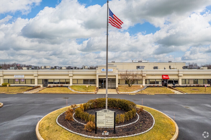 400 Horsham Rd, Horsham Township, PA for lease - Building Photo - Image 1 of 13