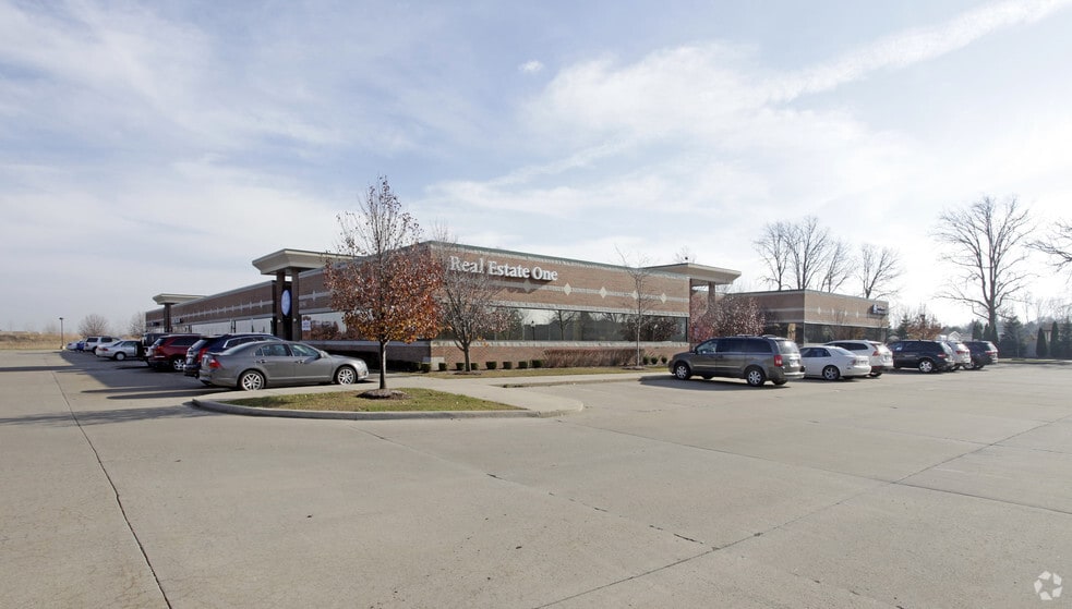 50154-50202 Schoenherr Rd, Shelby Township, MI for lease - Building Photo - Image 3 of 8