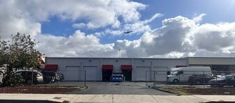 7112-7118 De Celis Pl, Van Nuys CA - Warehouse