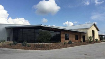 Comfort Tx Warehouses For Lease Loopnet Com