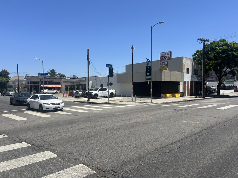 2599 W Pico Blvd, Los Angeles, CA for lease - Building Photo - Image 2 of 5