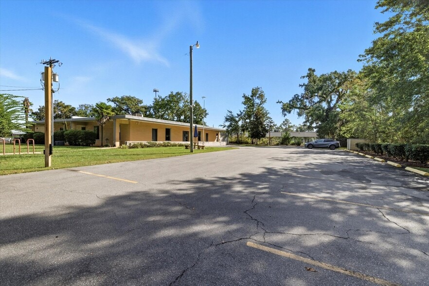 1816 Old St Augustine Rd, Tallahassee, FL for sale - Building Photo - Image 2 of 37
