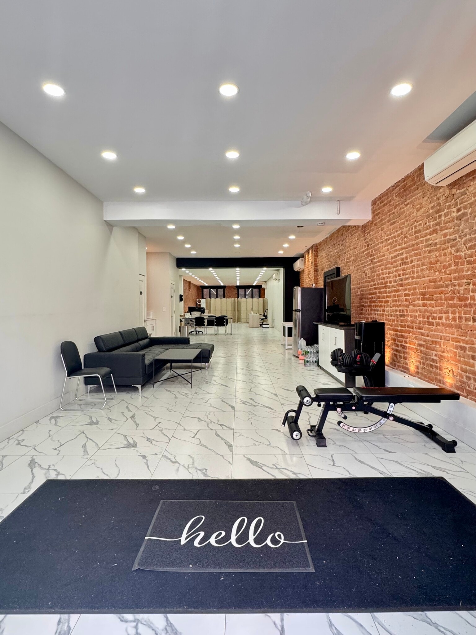 870 Dekalb Ave, Brooklyn, NY for lease Interior Photo- Image 1 of 9