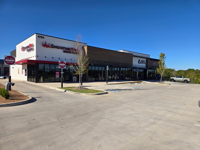 NWC US Highway 377 and Bobcat Blvd, Roanoke, TX for lease - Building Photo - Image 1 of 2