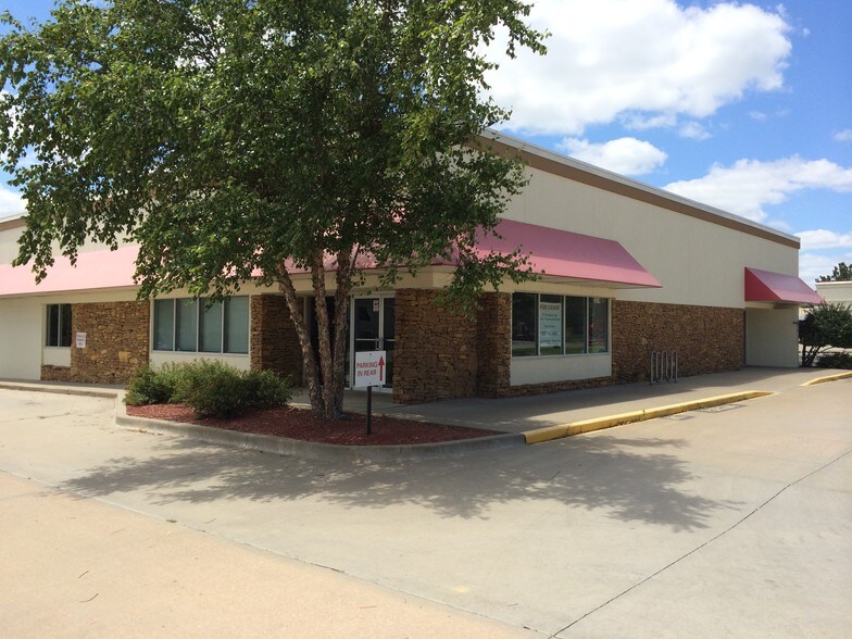 1519 W 23rd St, Lawrence, KS for sale - Building Photo - Image 1 of 1