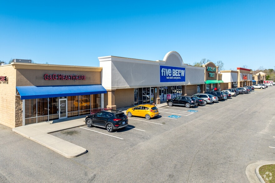Columbus Corners | Value-Add Center portfolio of 3 properties for sale on LoopNet.com - Building Photo - Image 1 of 23