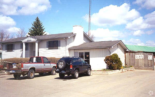 9700 Dixie Hwy, Clarkston, MI for sale - Primary Photo - Image 1 of 1